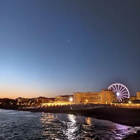 Casa Rosa Marina Di Holiday home *